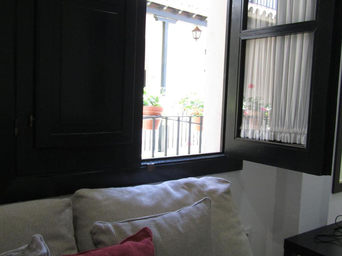 Apartamento Alameda Apartman Sevilla Kültér fotó